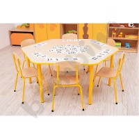 Hexagonal Bambino table with yellow edge and adjustable height