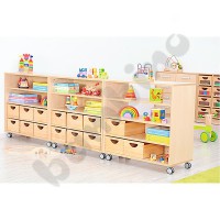 M cabinet with 3 shelves with wheels