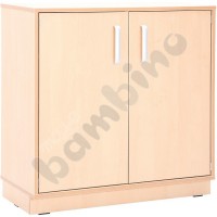 M cabinet with 3 shelves and partition with pilnth