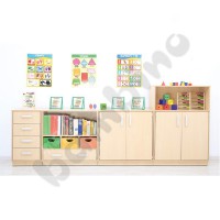 M cabinet with 3 shelves and partition with pilnth