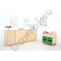Level raiser for cabinet for plastic containers - organiser 4