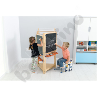 Easel with three-sided boards