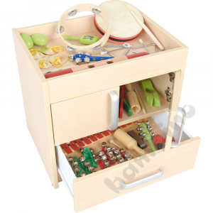 Cabinet with instrument set