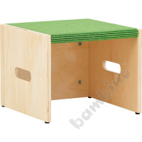 Square podium with a niche, height 26 cm - green carpet